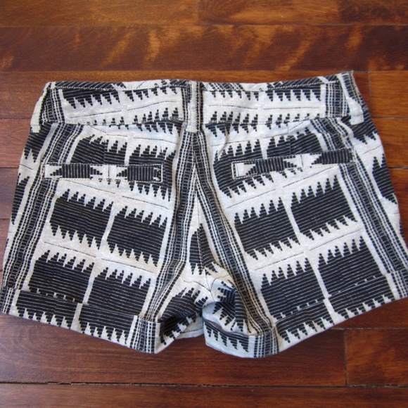 American Eagle Outfitters - Aztec Print Shorts - Picture 3 of 5